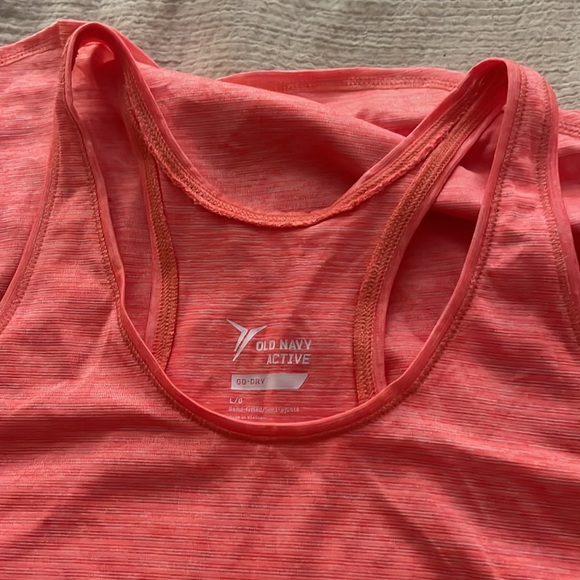 Old Navy Active Tank - Picture 2 of 2